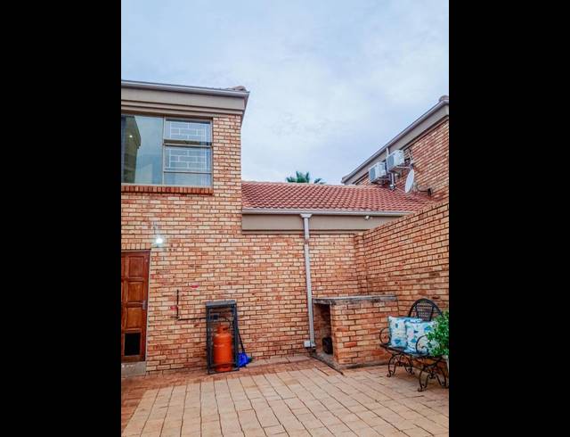 3 BEDROOM TOWNHOUSE FOR SALE IN WILLOWBROOK